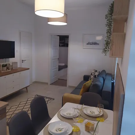 Lady Mabel'S Apartment Near To Arena, Puskas Stadion And City Park Free Parking Budapest