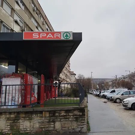 Lady Mabel's apartment near to Aréna, Puskás Stadion&City Park, with Guarded Parking place Budapest