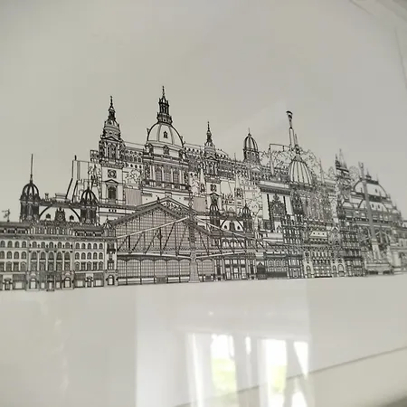 Lady Mabel's Near To Arena, Puskas Stadion And Park, With Guarded Parking Place Apartman Budapest